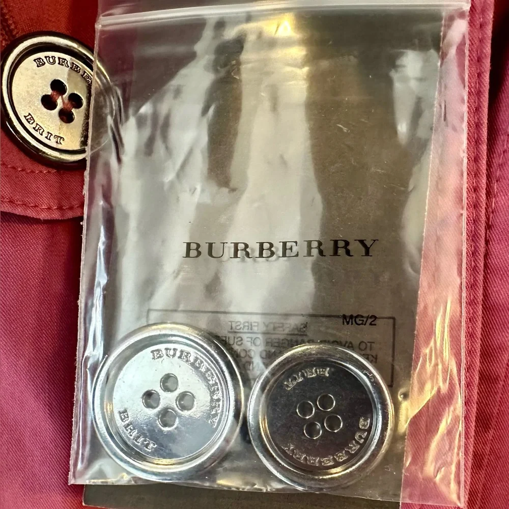 Burberry Brit Women’s Trench Coat-New With Tags! - Picture 8 of 16